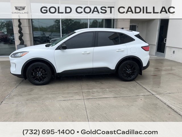 2020 Ford Escape SE Sport Hybrid photo 2