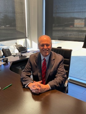Staff member ROBERT KEARNS from 6a5cc3e57091