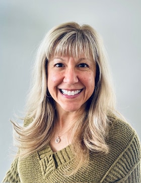 Staff member LISA DAVIS from 6a5cc3e57091