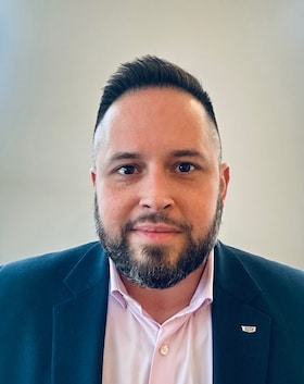 Staff member DAVE PELAK from 6a5cc3e57091