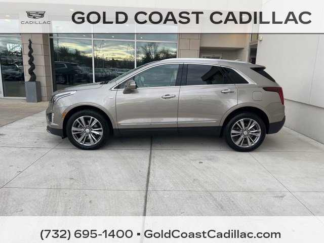 2023 Cadillac XT5 Premium Luxury photo 2