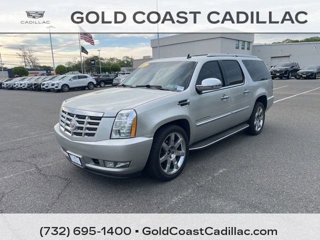 2011 Cadillac Escalade ESV AWD Luxury's photo