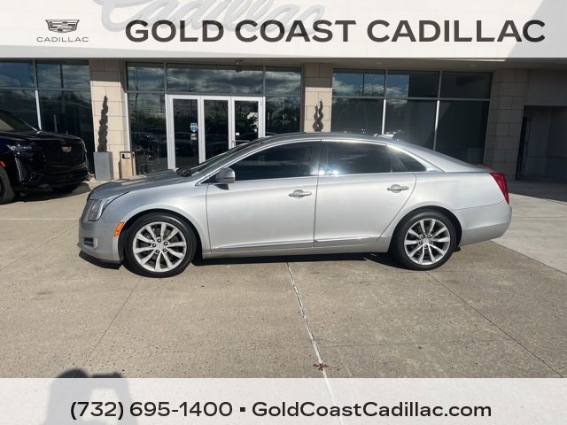 2017 Cadillac XTS Luxury photo 2