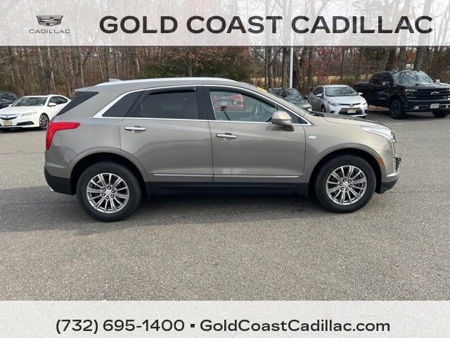 2018 Cadillac XT5 Luxury photo 2