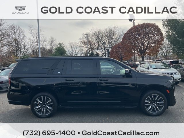 2021 Cadillac Escalade ESV Sport photo 4