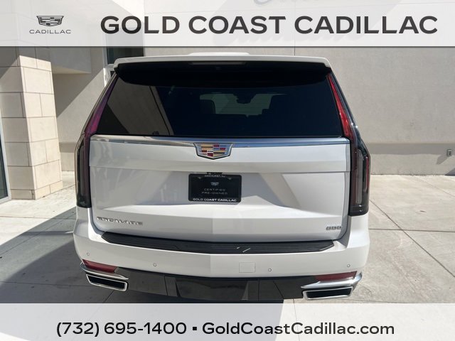 2022 Cadillac Escalade Premium Luxury photo 3