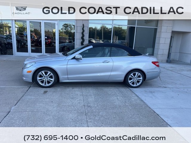 2011 Mercedes Benz E 350 Cabriolet photo 2