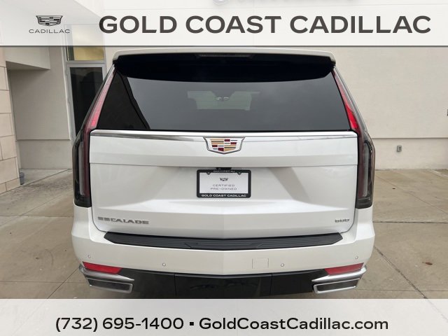 2021 Cadillac Escalade Premium Luxury photo 3