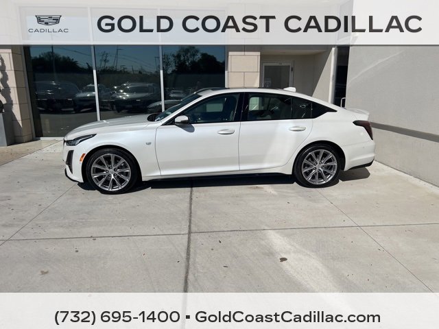 2022 Cadillac CT5 Sport photo 2