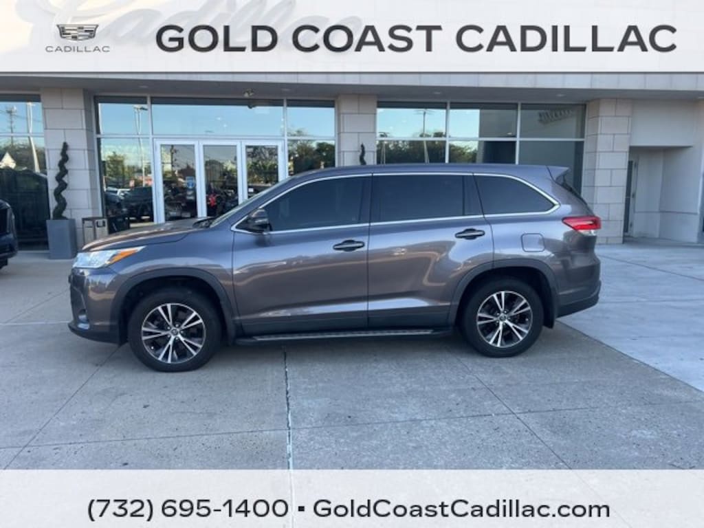Used 2019 Toyota Highlander LE SUV