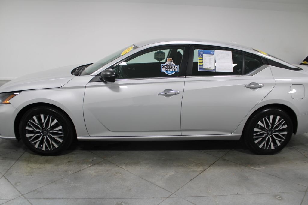 Used 2024 Nissan Altima 2.5 SV Sedan