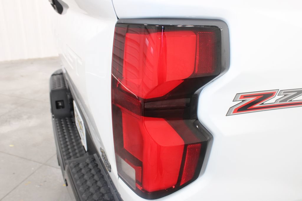 2025 Chevrolet Colorado Z71 - Photo 16