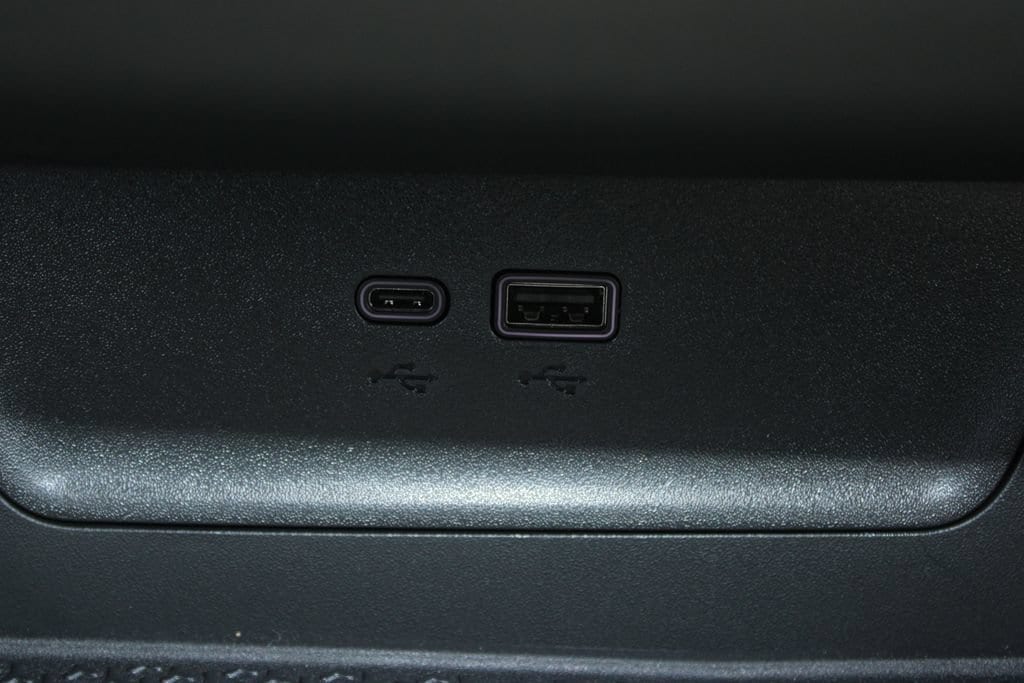 2027 Chevrolet Equinox LT - Photo 37