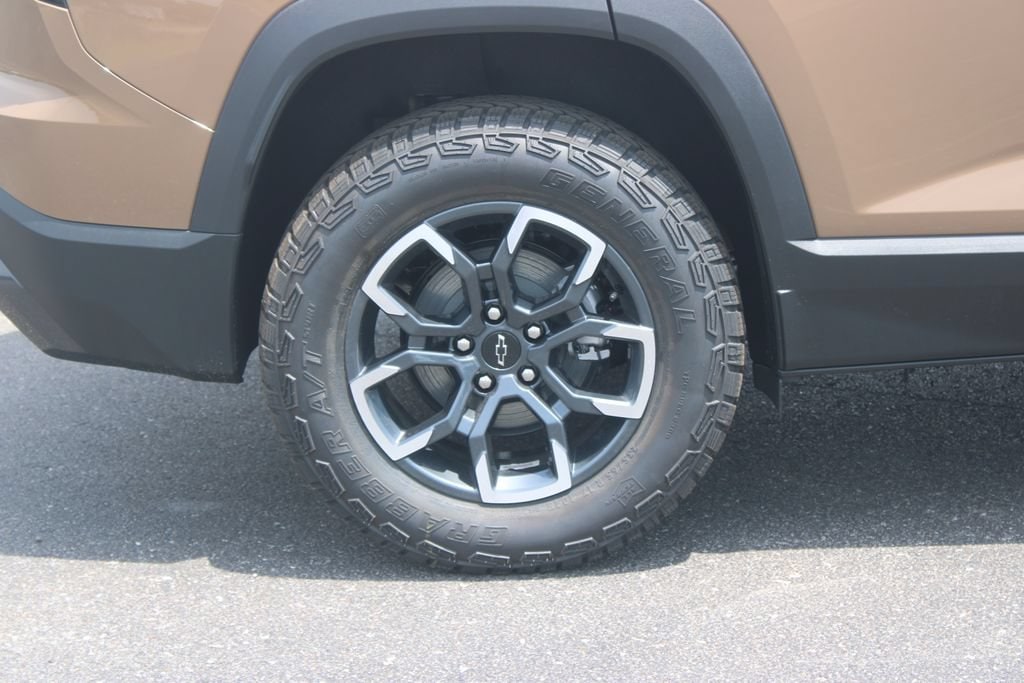 2027 Chevrolet Equinox ACTIV - Photo 14
