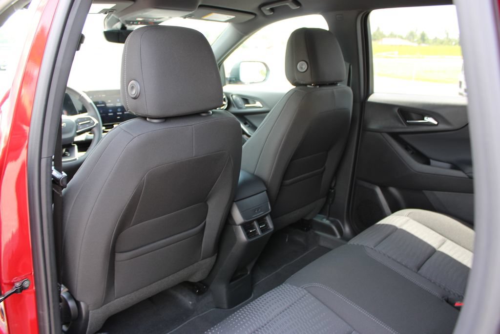2027 Chevrolet Equinox LT - Photo 19