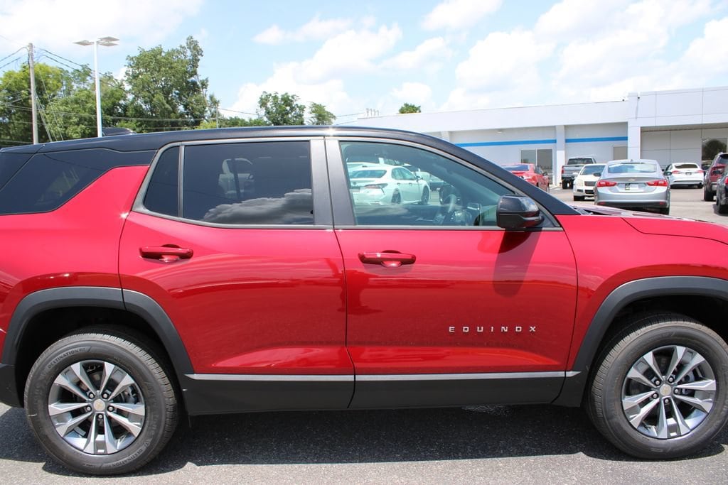 2027 Chevrolet Equinox LT - Photo 11