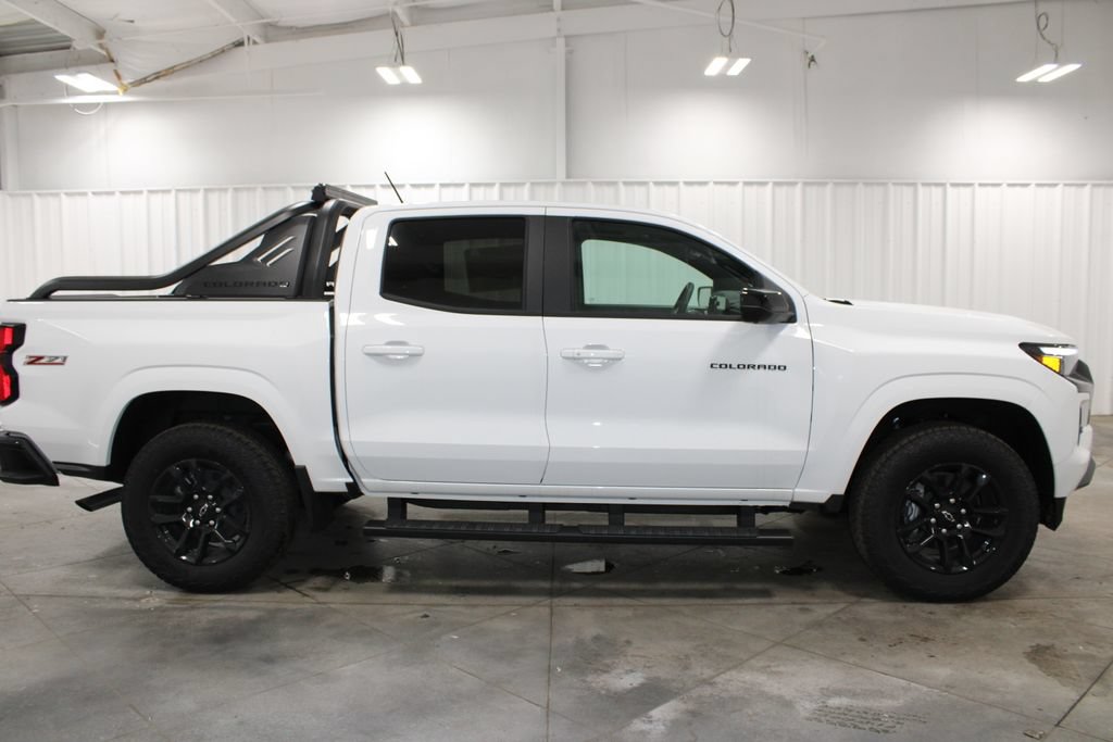 2025 Chevrolet Colorado Z71 - Photo 10