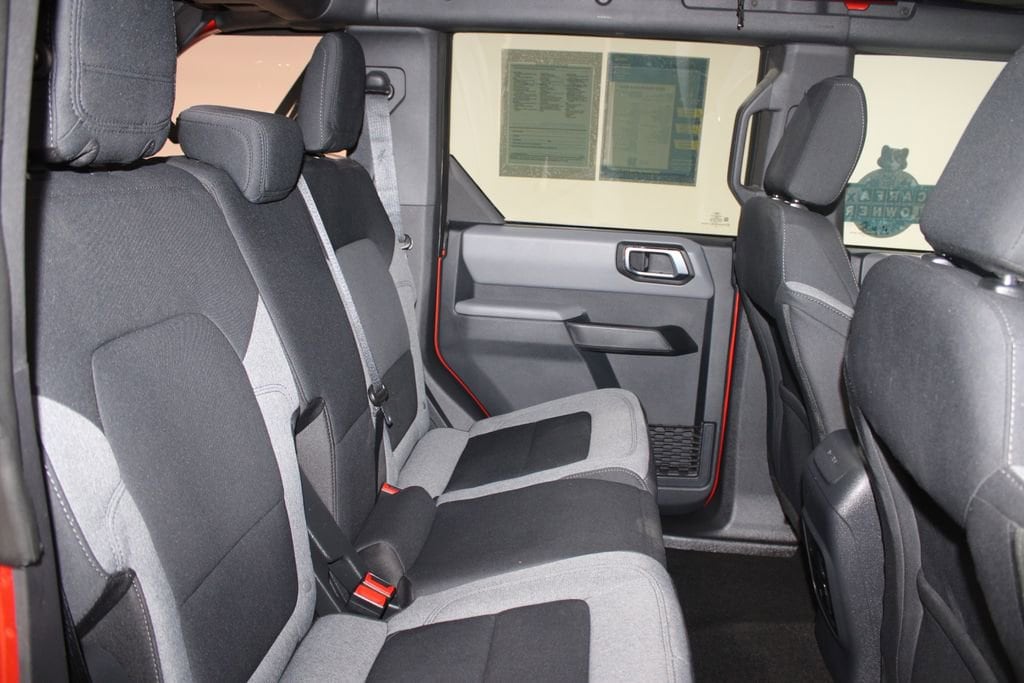 2023 Ford Bronco 4-Door Base - Photo 28