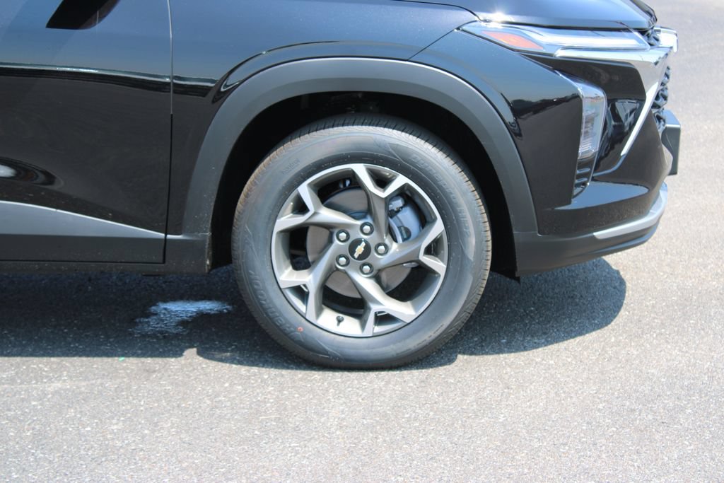 2026 Chevrolet Trax LT - Photo 12