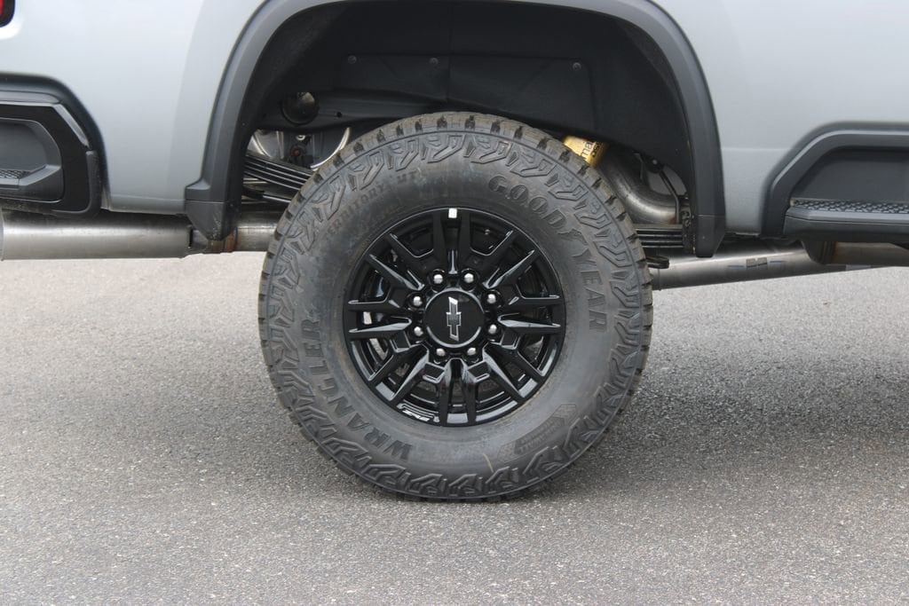 2026 Chevrolet Silverado 2500 HD ZR2 - Photo 13