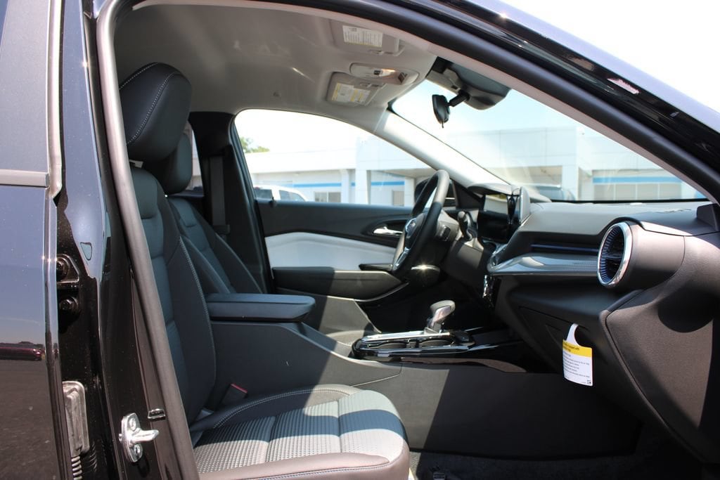 2026 Chevrolet Trax LT - Photo 27