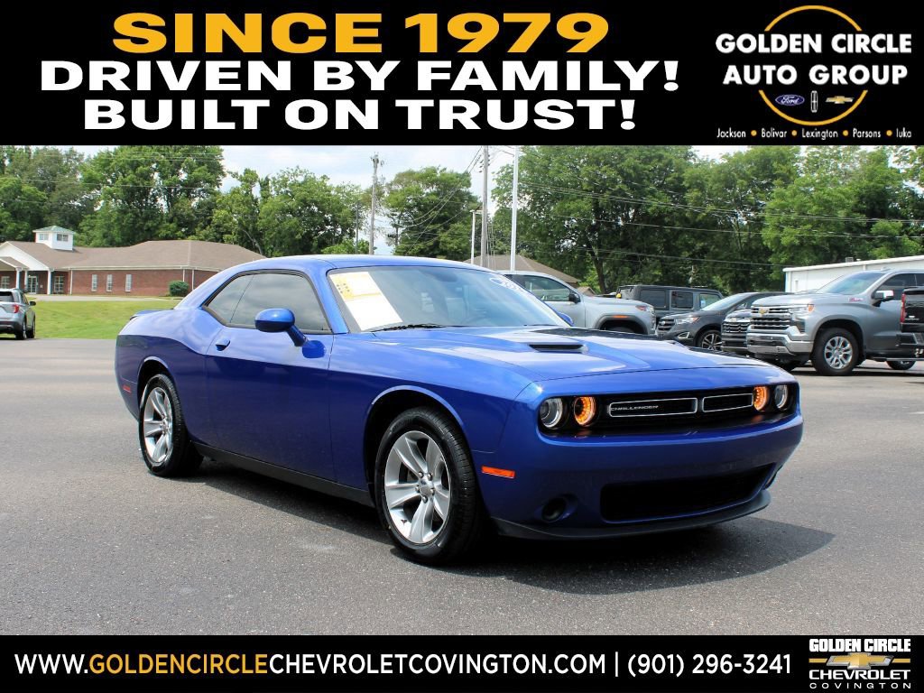 2019 Dodge Challenger SXT Auto's photo
