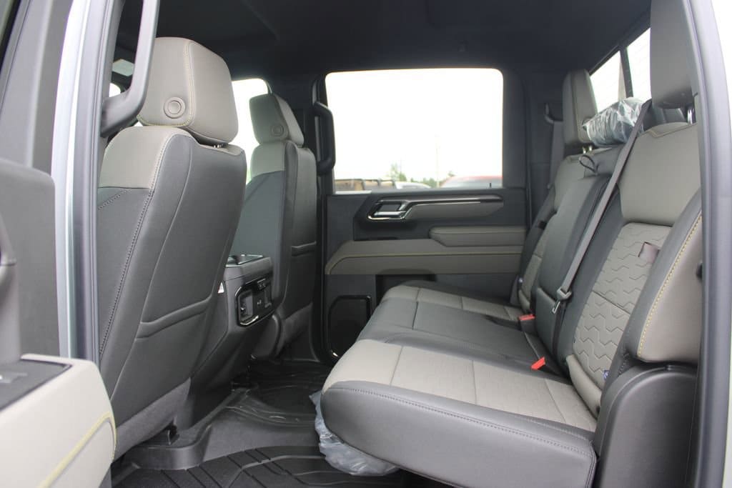 2026 Chevrolet Silverado 2500 HD ZR2 - Photo 28