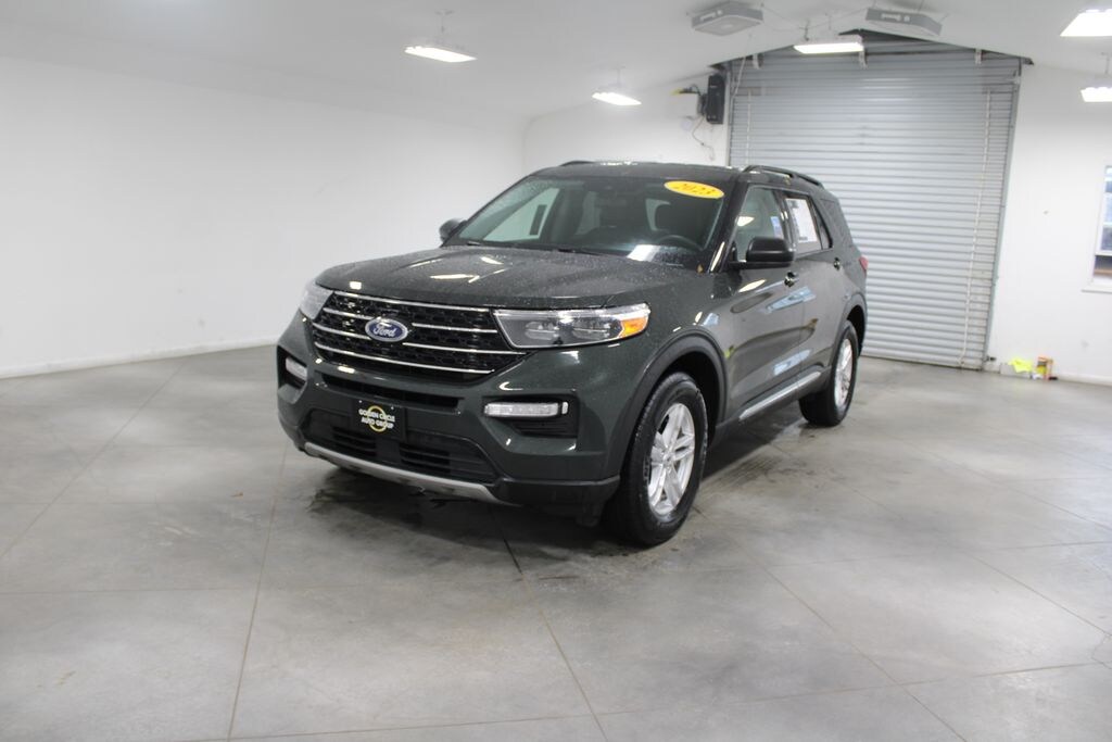 Used 2023 Ford Explorer XLT SUV
