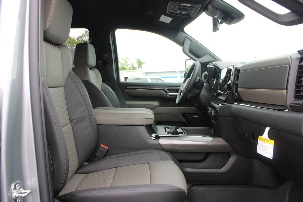 2026 Chevrolet Silverado 2500 HD ZR2 - Photo 32