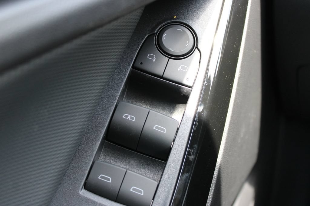 2027 Chevrolet Equinox LT - Photo 46