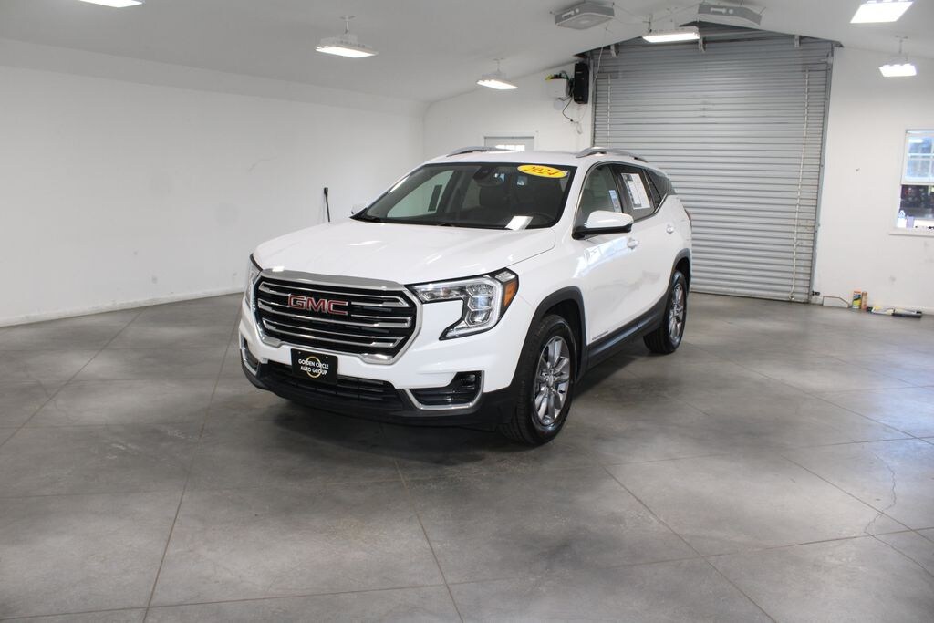 Used 2024 GMC Terrain SLT SUV