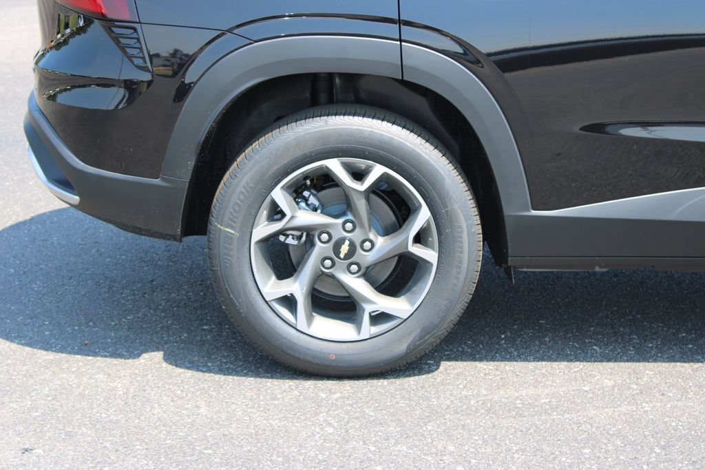 2026 Chevrolet Trax LT - Photo 13