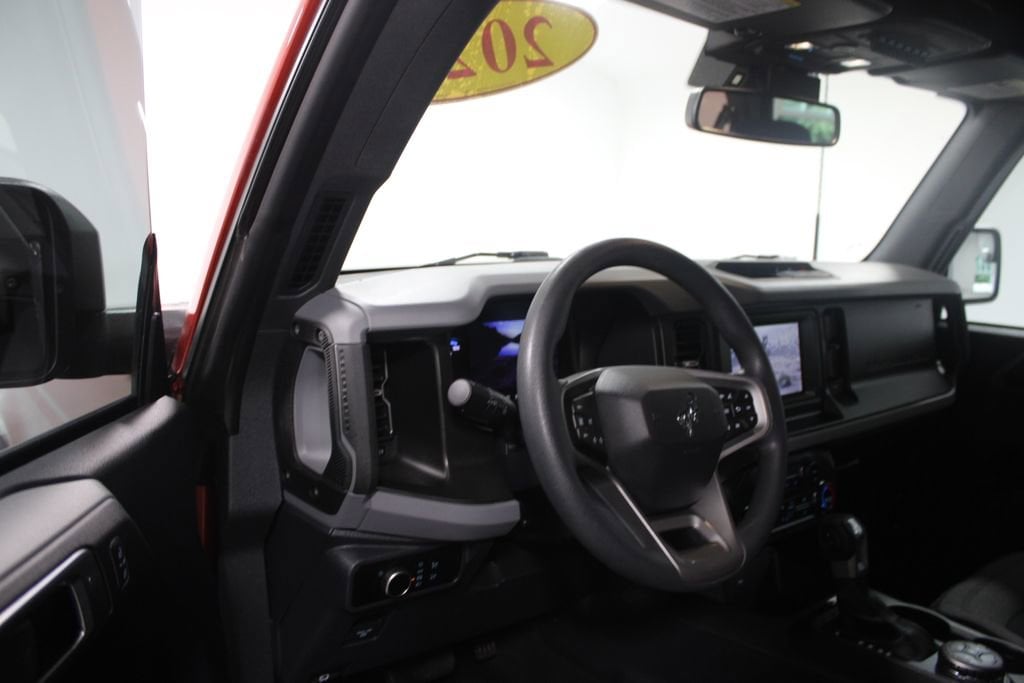 2023 Ford Bronco 4-Door Base - Photo 18