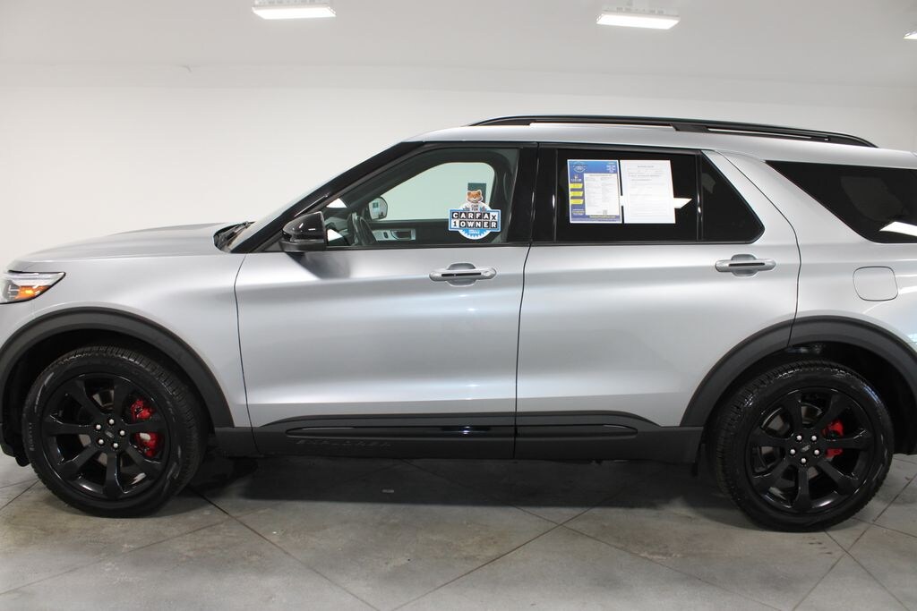 Used 2024 Ford Explorer ST SUV