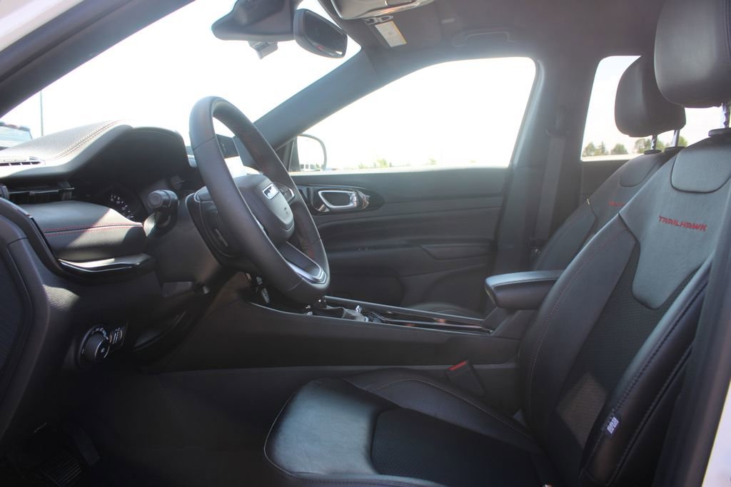 2025 Jeep Compass Trailhawk - Photo 21