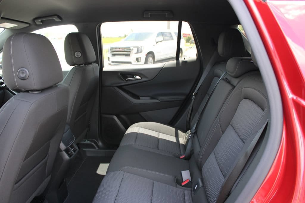 2027 Chevrolet Equinox LT - Photo 18