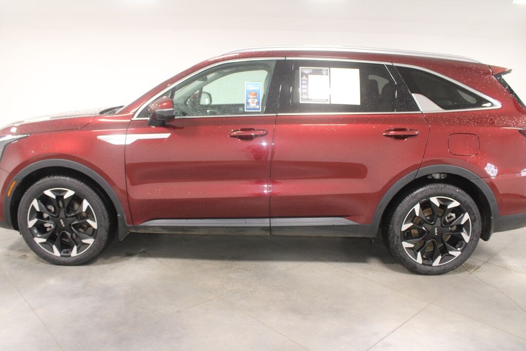 Used 2024 Kia Sorento SX SUV