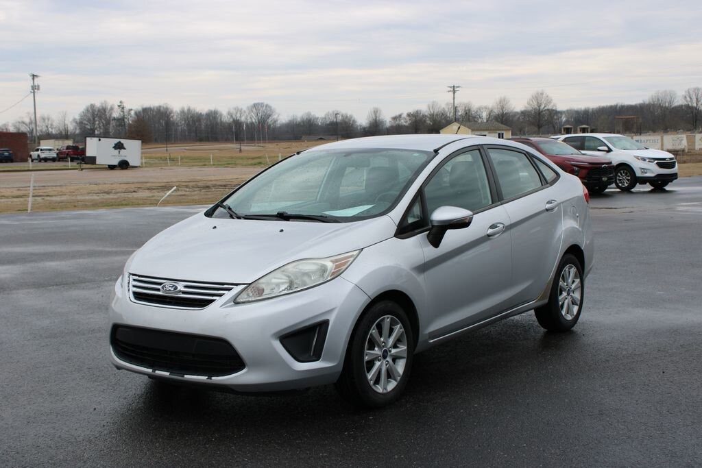 Used 2013 Ford Fiesta SE