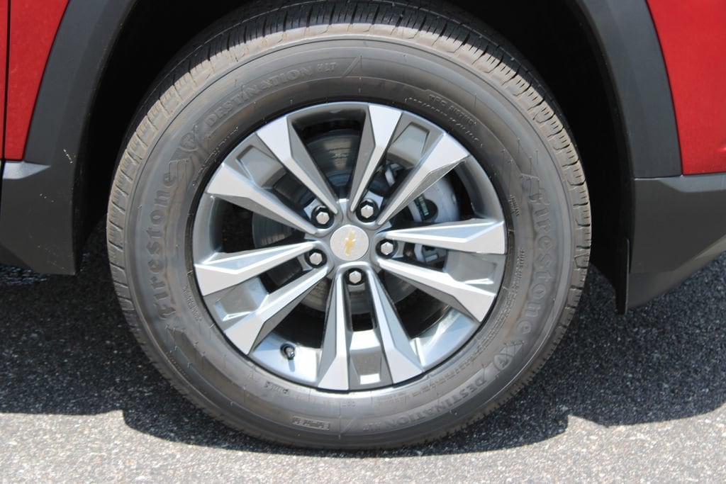 2027 Chevrolet Equinox LT - Photo 12