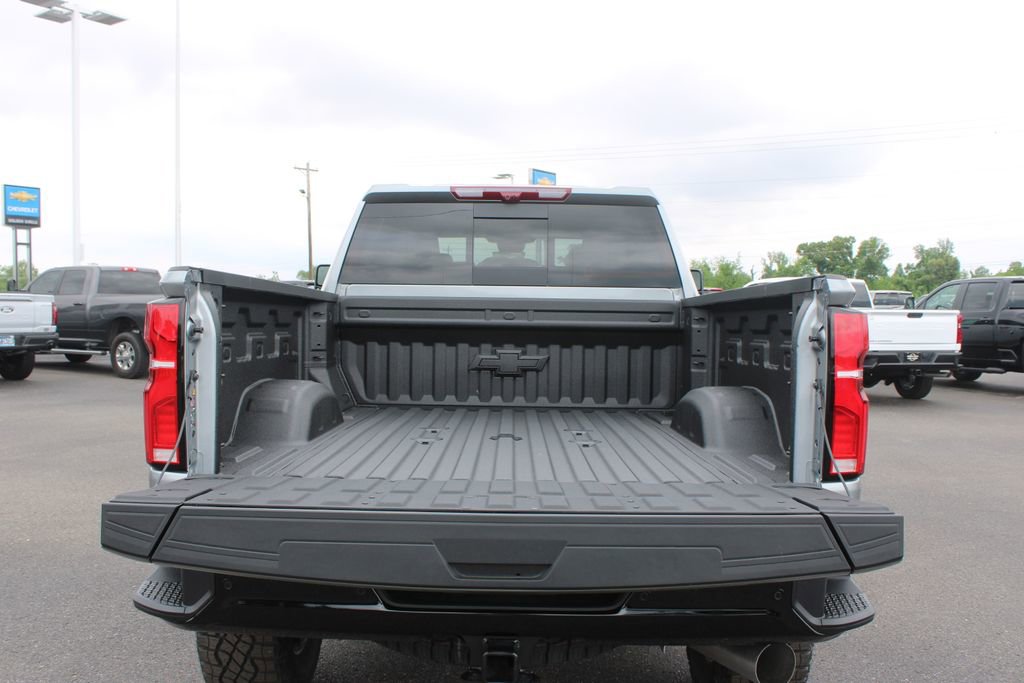 2026 Chevrolet Silverado 2500 HD ZR2 - Photo 16