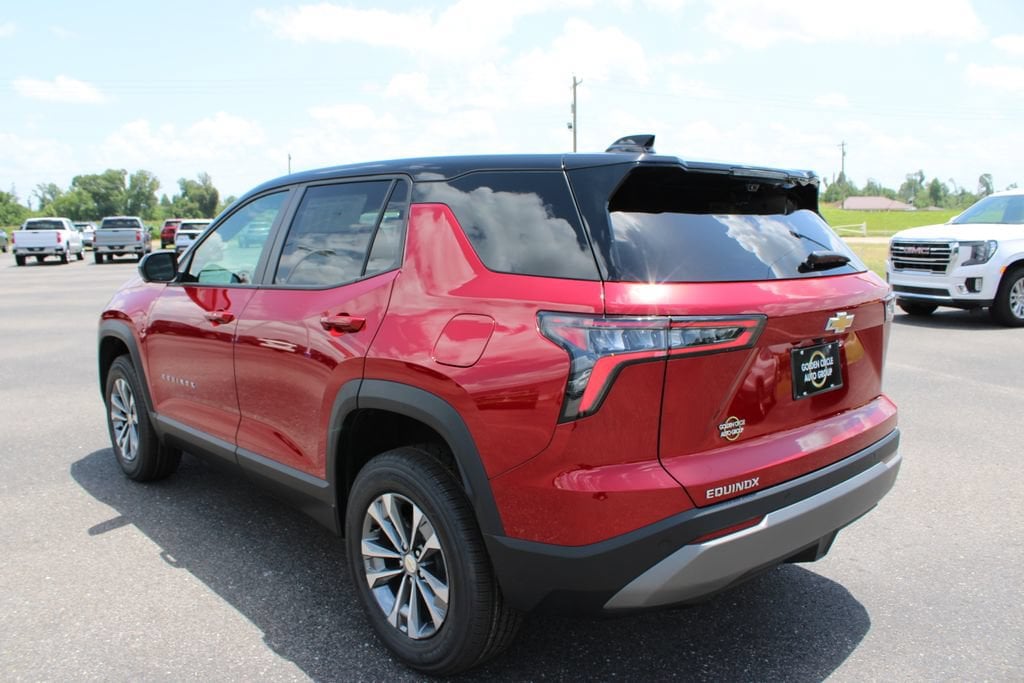 2027 Chevrolet Equinox LT - Photo 7