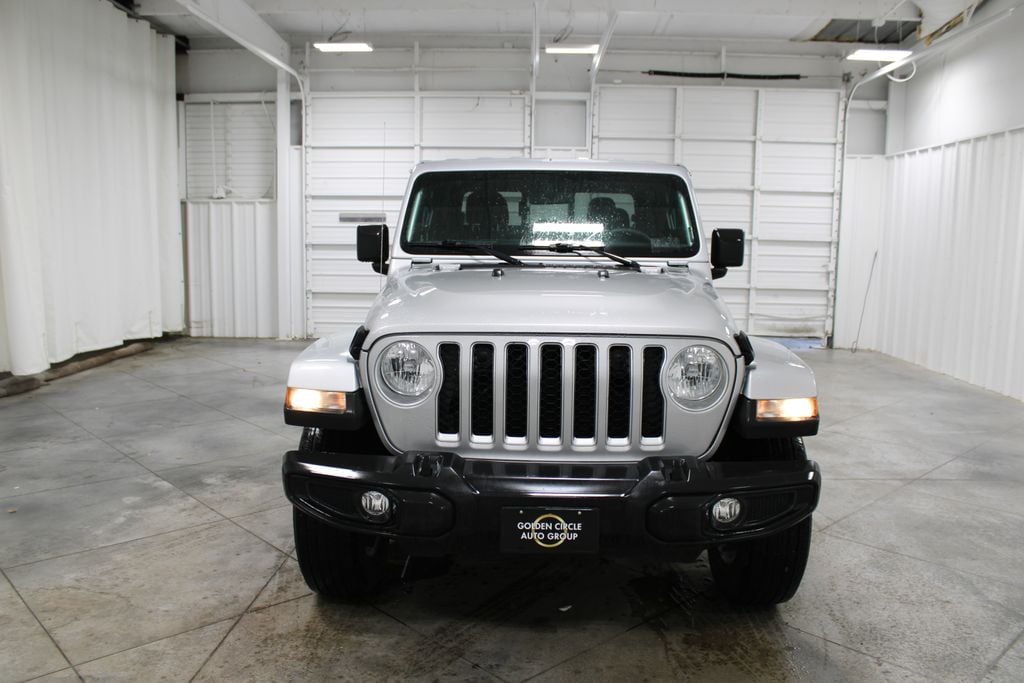 Used 2023 Jeep Gladiator Overland Truck