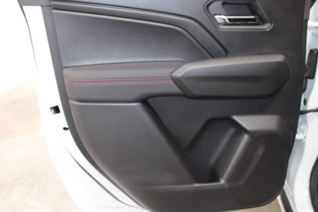 2025 Chevrolet Colorado Z71 - Photo 26