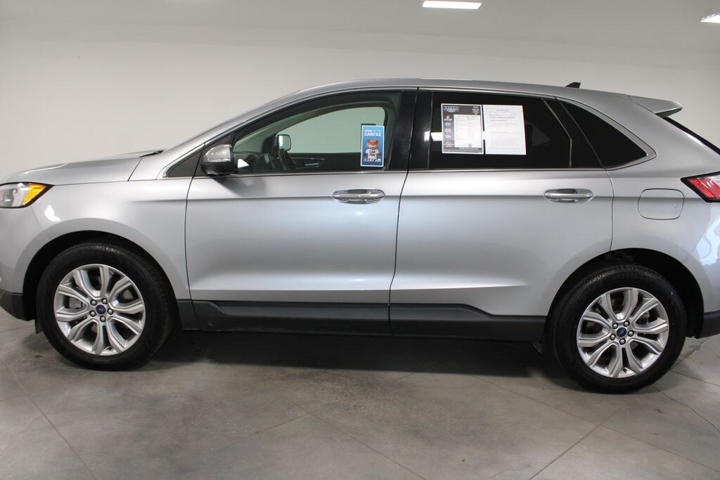 Used 2022 Ford Edge Titanium SUV