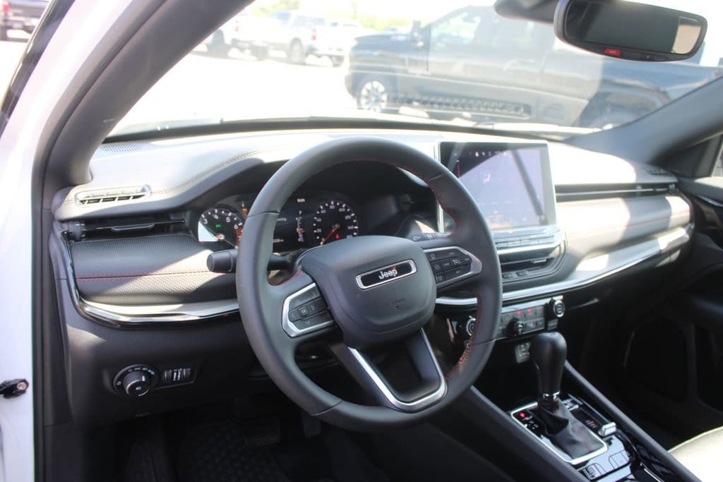 2025 Jeep Compass Trailhawk - Photo 22