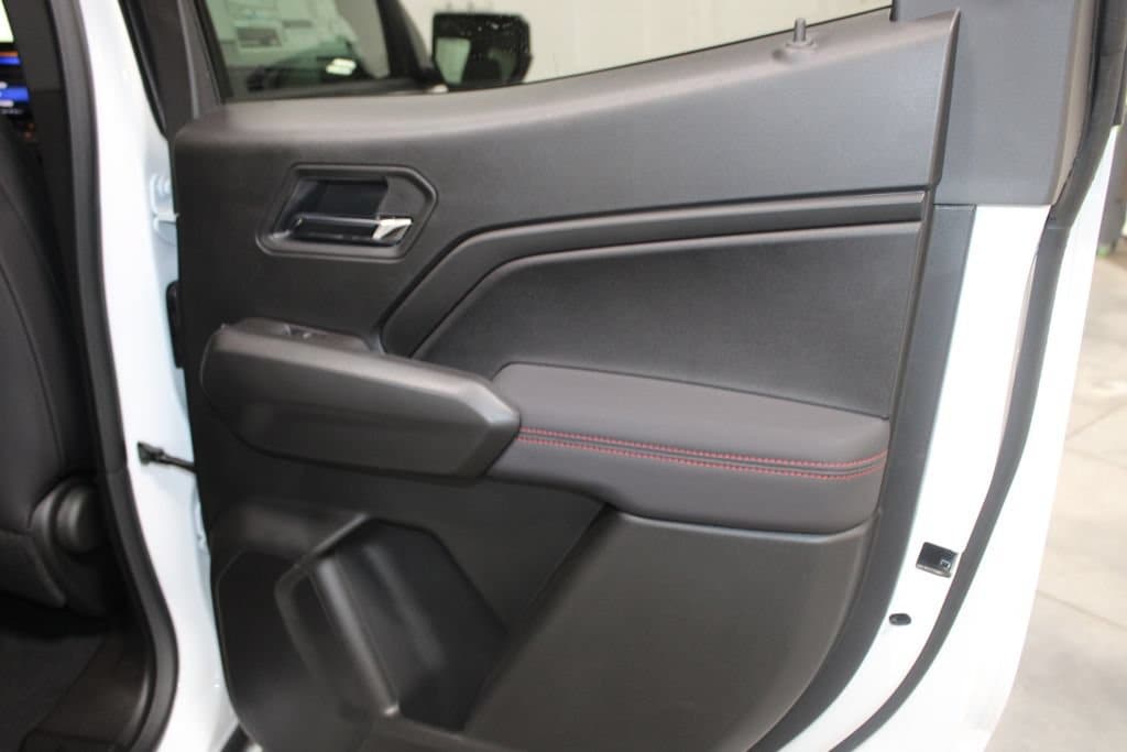 2025 Chevrolet Colorado Z71 - Photo 31
