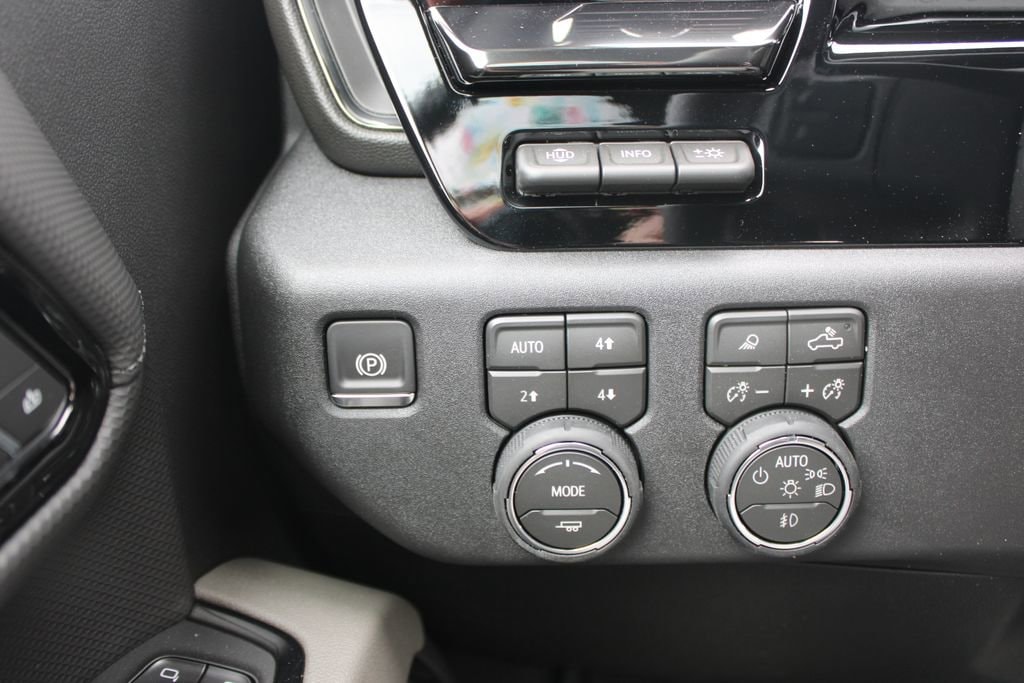 2026 Chevrolet Silverado 2500 HD ZR2 - Photo 43