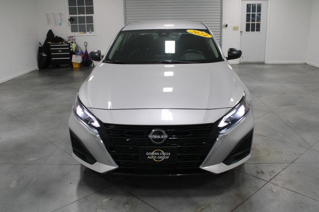 Used 2024 Nissan Altima 2.5 SV Sedan