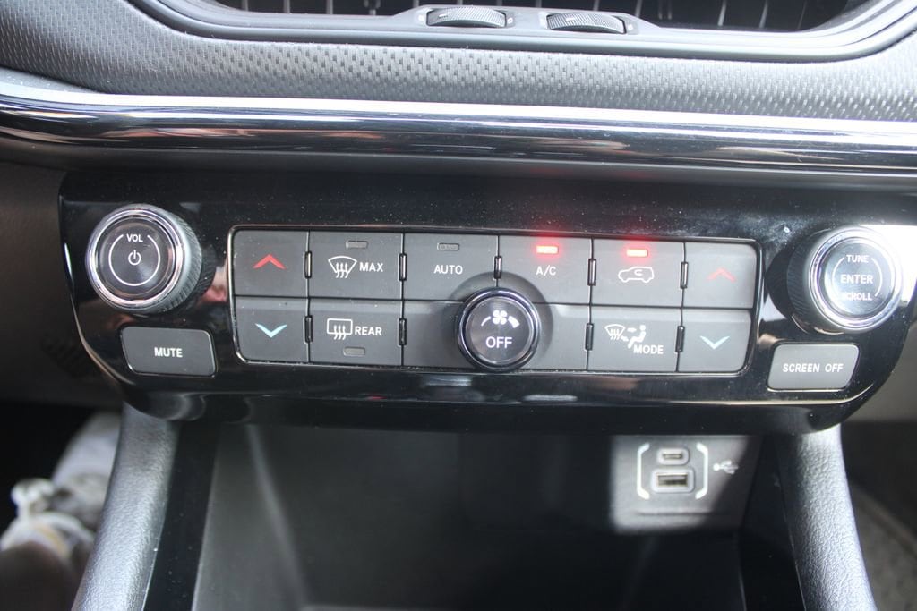 2025 Jeep Compass Trailhawk - Photo 42
