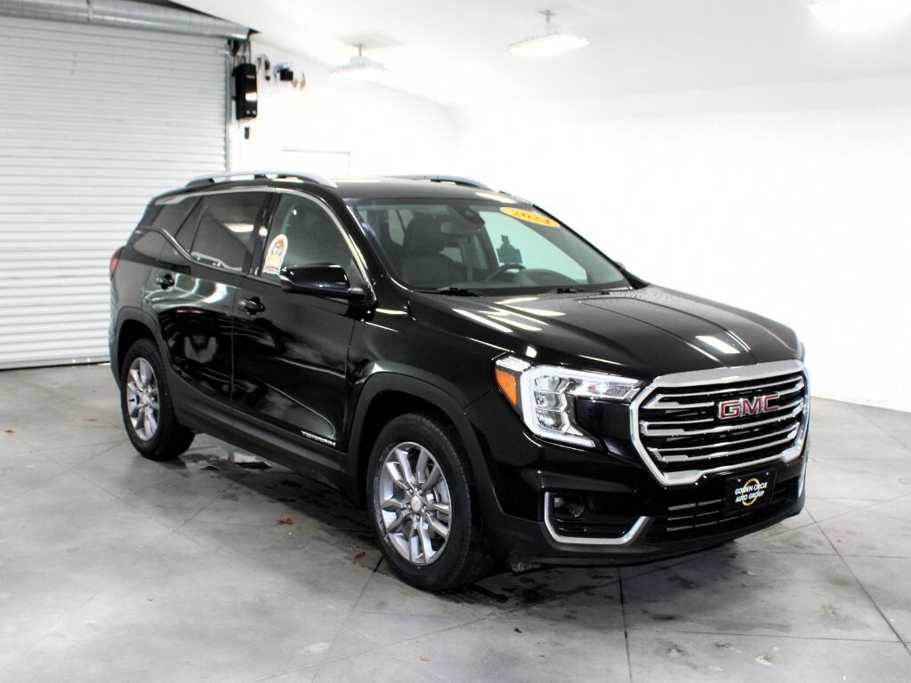 Used 2024 GMC Terrain SLT SUV